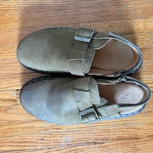 Dr. Martens Jorge clog